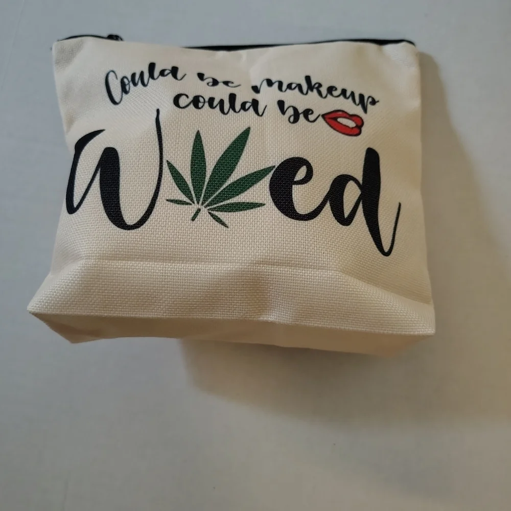 Stylish Cream Makeup Pouch Weed Funny